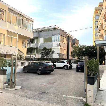 Apartment Wave House *